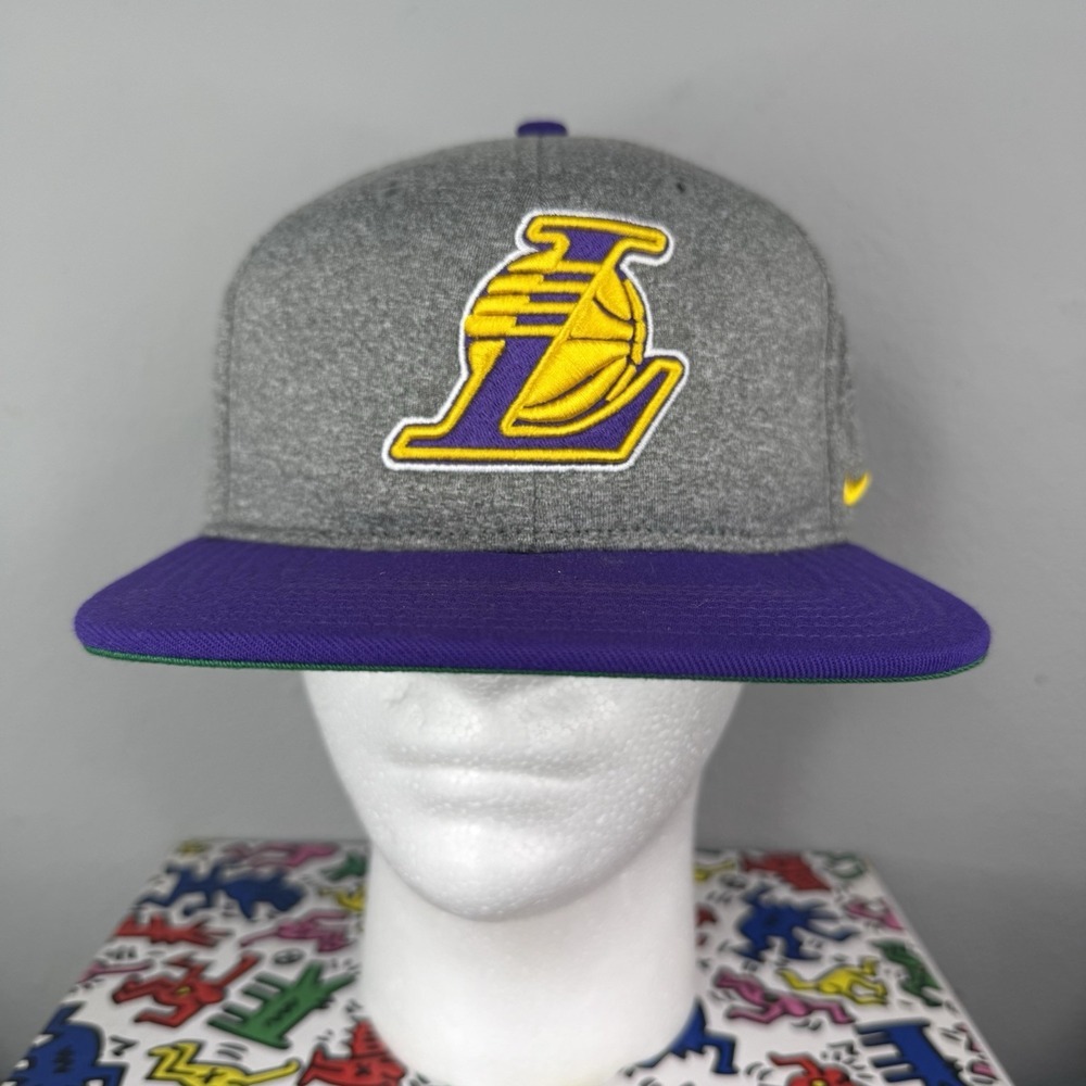 Nike Dri Fit Embroidered Los Angeles LA Lakers Hat Gray Purple Snap Back Cap